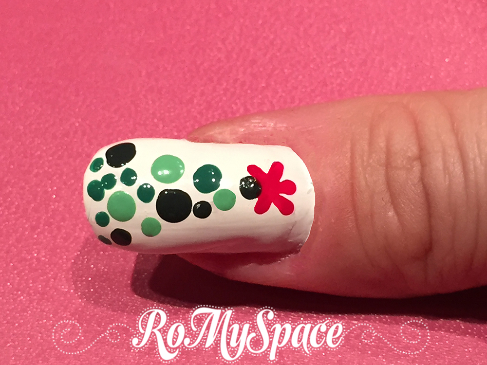 Immagini Natalizie Nail Art.Albero Di Natale Nail Art Romyspace