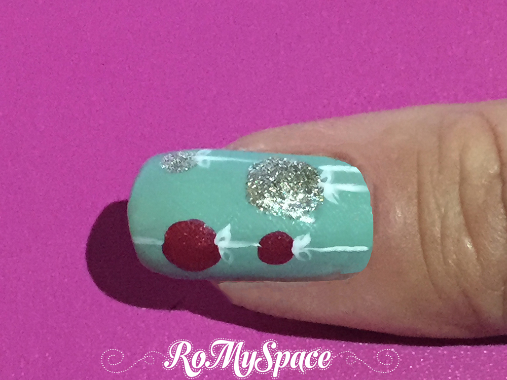 Decorazioni Natalizie Unghie.Nail Art Decorazione Di Natale Romyspace