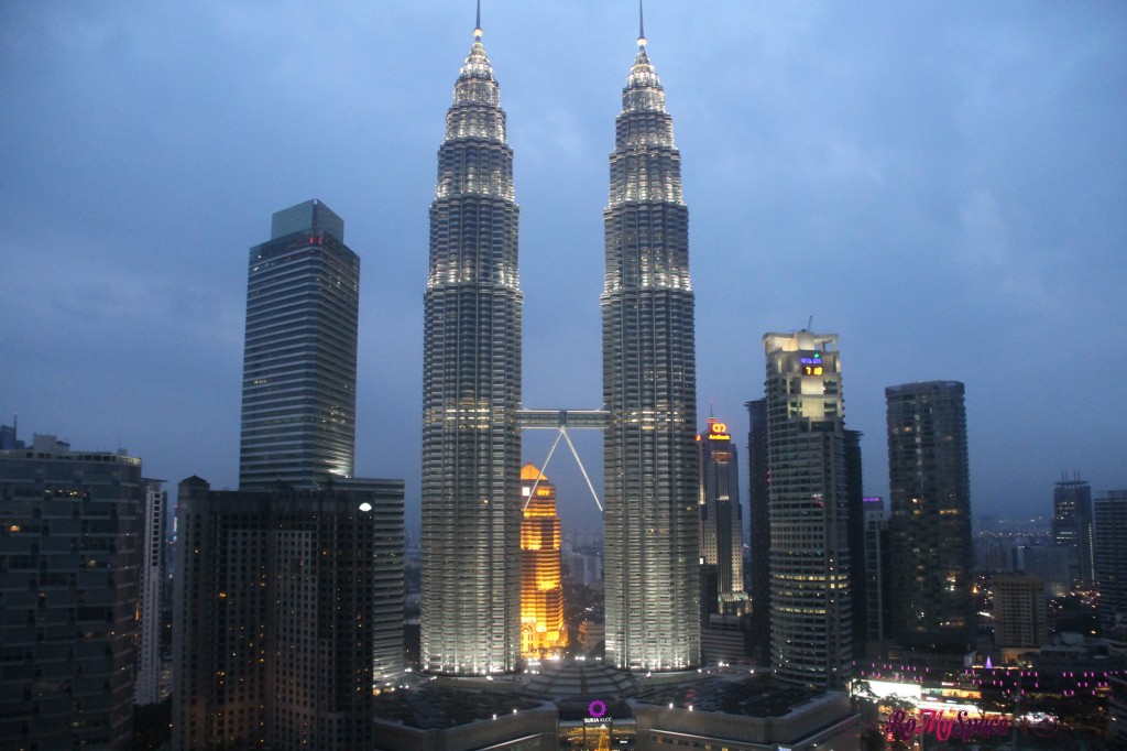 KL kuala lumpur malesia malaysia photo pic foto photooftheday romyspace top destination diario di viaggio travel diary picoftheday petronas towers twin towers 2