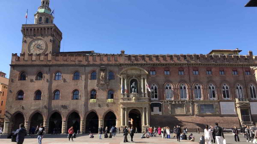 Piazza Maggiore Bologna