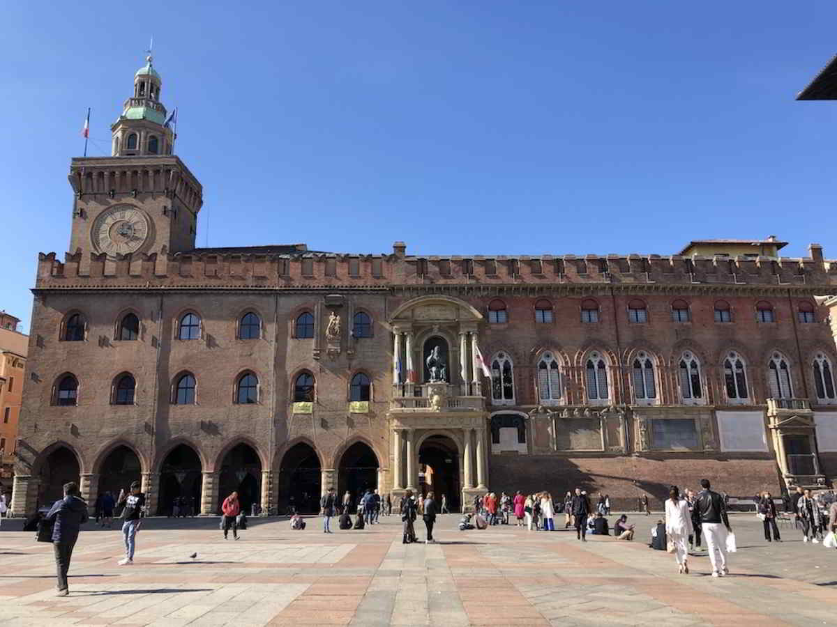 Piazza Maggiore Bologna