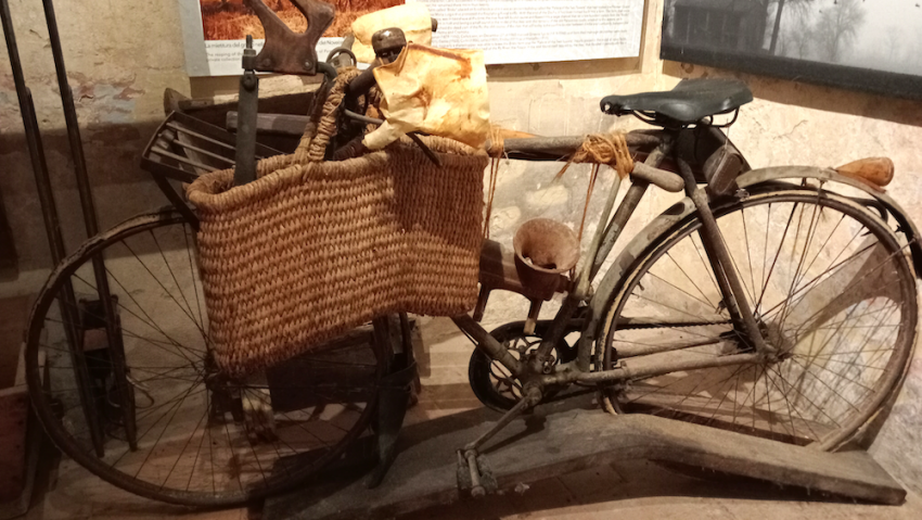 bicicletta del norcino o masalen presso il museo del culatello di zibello