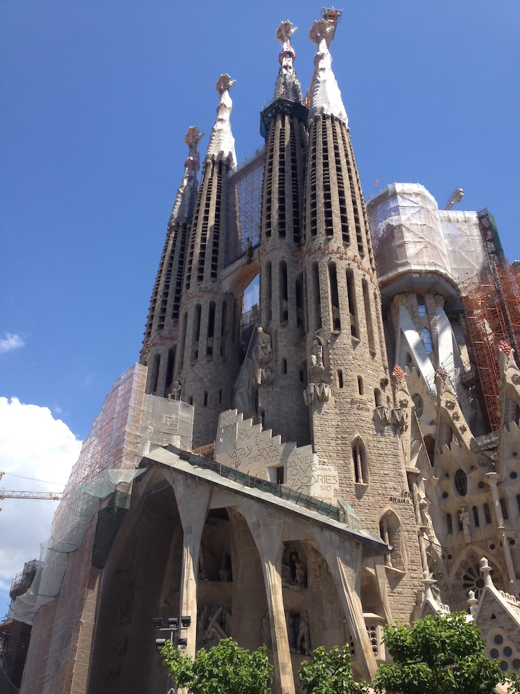 Le opere architettoniche di Antoni Gaudì a Barcellona La sagrada familia 